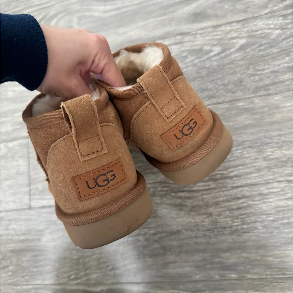UGG Chestnut Ultra Mini Boots 7 - Picture 7 of 9